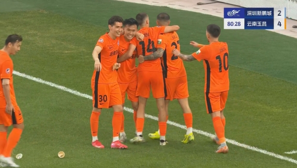 玉昆4-2領(lǐng)先新鵬城！杜加利奇冒頂，徐宏杰得球抽射破門