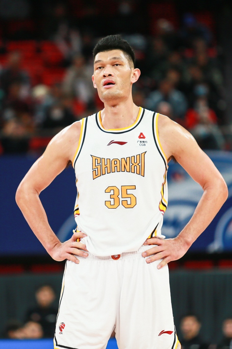 手感不佳！葛昭寶全場8投1中得到2分2籃板2助攻