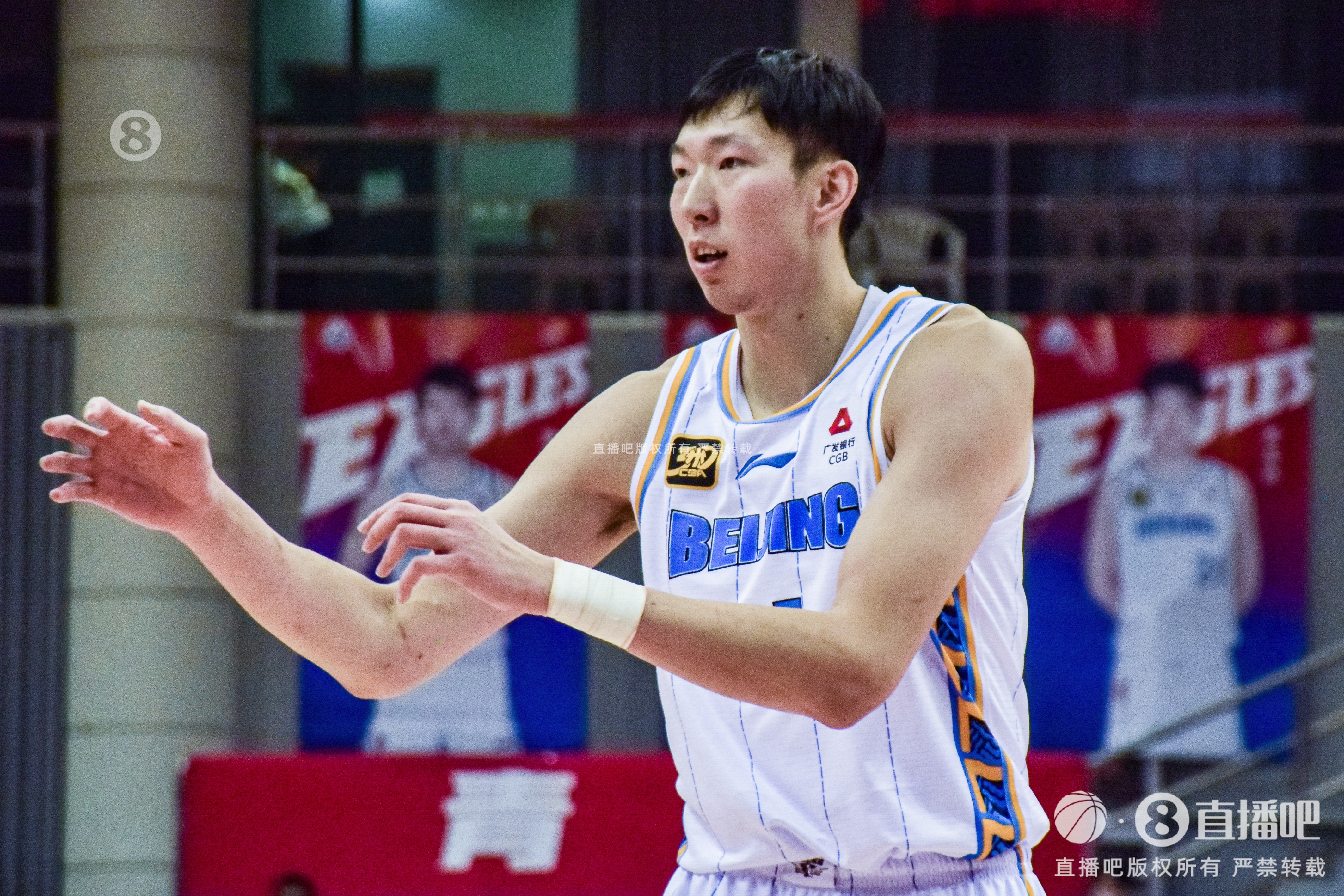 高效且全面！周琦全場11投7中 拿下17分14籃板1搶斷2蓋帽